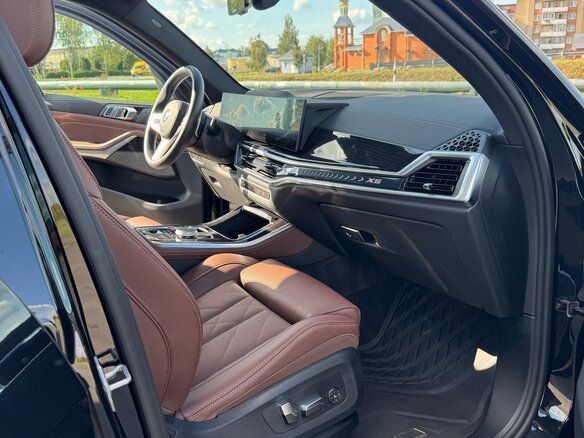 2025 BMW X5 40i IV (G05/G18) Рестайлинг, чёрный, 7514000 рублей - вид 16