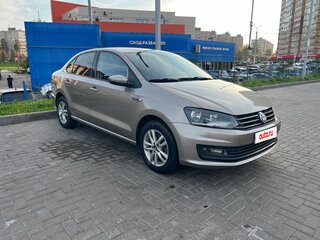2018 Volkswagen Polo V Рестайлинг, бежевый, 1100000 рублей, вид 2