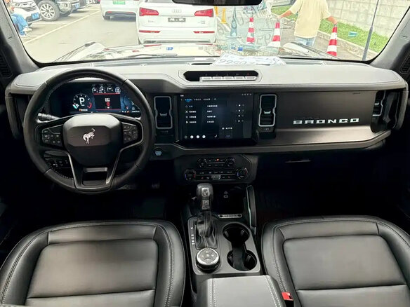 2026 Ford Bronco VI, чёрный, 8800700 рублей - вид 6