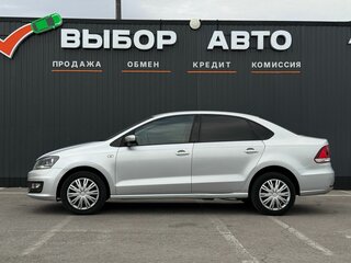 2016 Volkswagen Polo V Рестайлинг, серебристый, 1119000 рублей, вид 4