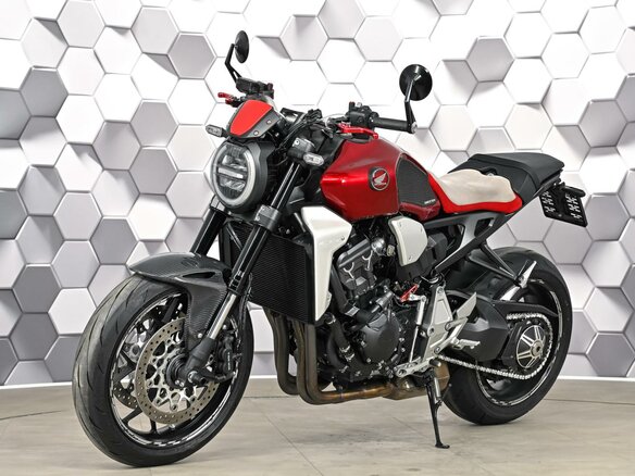 2020 Honda CB 1000R, красный, 1149000 рублей - вид 1