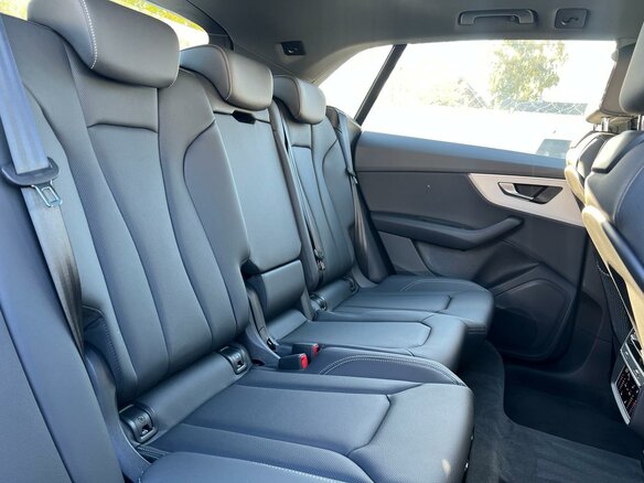 2025 Audi Q8 55 TFSI I (4M) Рестайлинг, серый, 14050000 рублей - вид 8