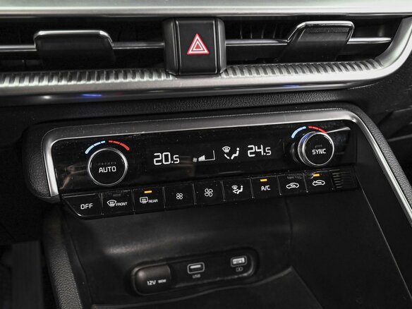 2020 Kia K5 III, синий, 2549000 рублей - вид 12