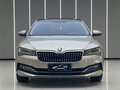 2022 Skoda Superb III Рестайлинг, коричневый, 1822000 рублей - вид 1