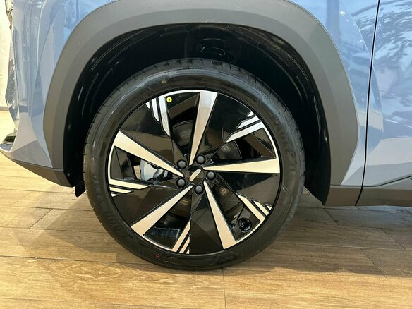 2026 Geely Atlas II, голубой, 4229990 рублей - вид 12