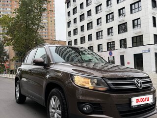 2015 Volkswagen Tiguan I Рестайлинг, коричневый, 1600000 рублей, вид 3