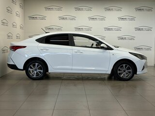 2021 Hyundai Solaris II Рестайлинг, белый, 1720000 рублей, вид 5