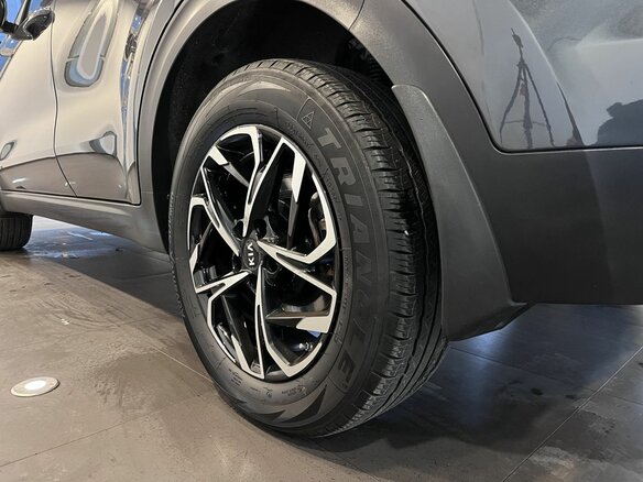 2021 Kia Sportage IV Рестайлинг, серый, 2540000 рублей - вид 19