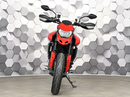 2020 Ducati Hypermotard, красный, 977000 рублей, вид 5
