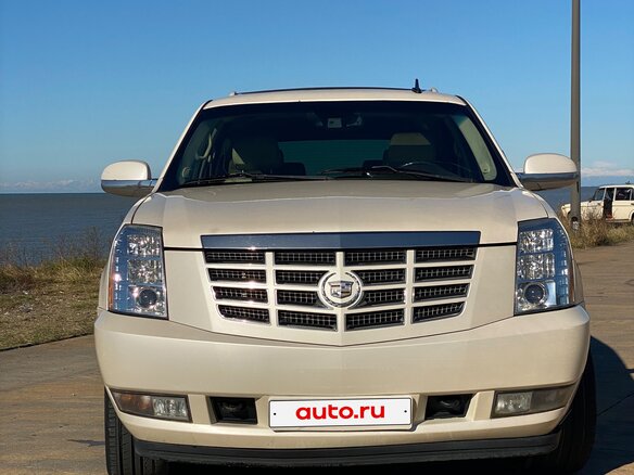 2008 Cadillac Escalade III, белый, 1350000 рублей - вид 5