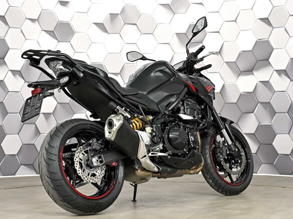 2020 Kawasaki Z 900, чёрный - вид 6