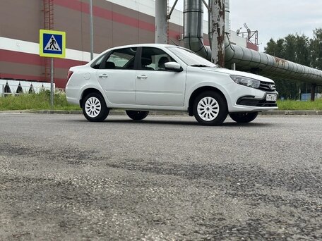 2024 Lada (ВАЗ) Granta I Рестайлинг, белый, 580000 рублей, вид 2