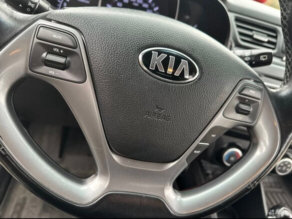 2015 Kia Rio III Рестайлинг, коричневый, 1100000 рублей - вид 8