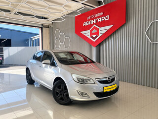 2012 Opel Astra J, серебристый, 650000 рублей, вид 1