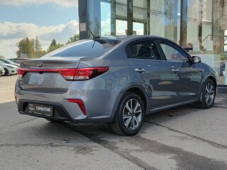 2018 Kia Rio IV, серый, 1063000 рублей, вид 5