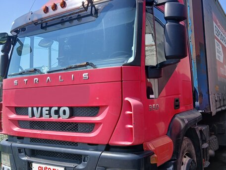 2009 Iveco Stralis, красный, 2050000 рублей, вид 1