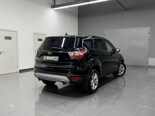 2017 Ford Kuga II Рестайлинг, чёрный, 1520000 рублей, вид 2
