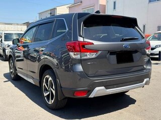 2023 Subaru Forester V Рестайлинг, серебристый, 2130000 рублей, вид 4