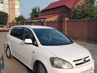 2001 Toyota Ipsum II (M20), белый, 680000 рублей, вид 1