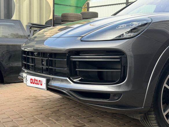 2019 Porsche Cayenne III, серый, 6000000 рублей - вид 9
