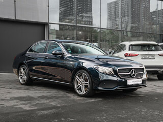 2017 Mercedes-Benz E-Класс 400 V (W213, S213, C238), зелёный, 3450000 рублей, вид 3