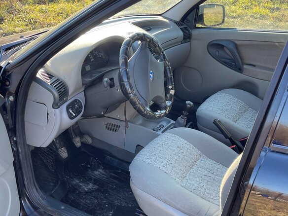 2010 Lada (ВАЗ) Kalina I, чёрный, 160000 рублей - вид 1