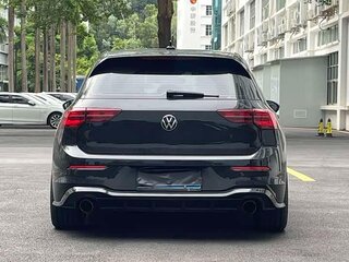 2023 Volkswagen Golf VIII, чёрный, 1760000 рублей, вид 5