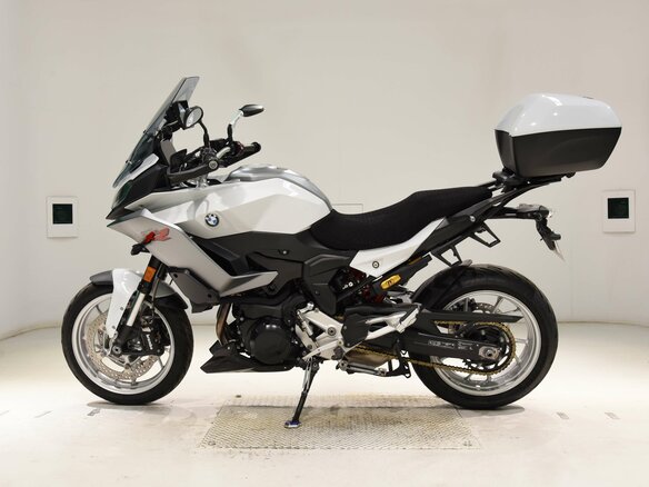 2022 BMW F 900 XR, серый, 900000 рублей - вид 5