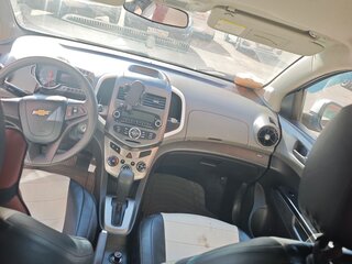 2012 Chevrolet Aveo II, белый, 530000 рублей, вид 5