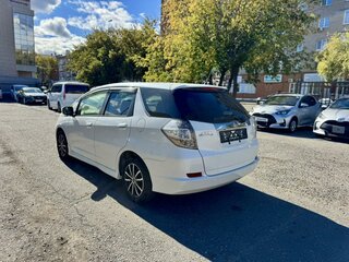 2012 Honda Fit Shuttle I, белый, 1049000 рублей, вид 2