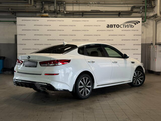 2018 Kia Optima IV Рестайлинг, белый, 1699000 рублей, вид 5