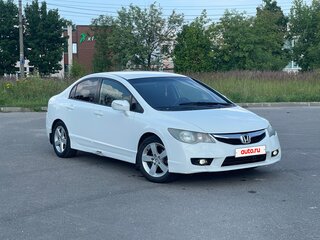2011 Honda Civic VIII Рестайлинг, белый, 695000 рублей, вид 2