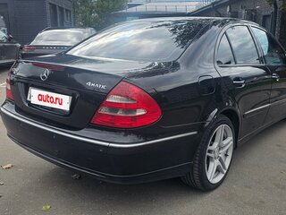 2005 Mercedes-Benz E-Класс 350 III (W211, S211), чёрный, 730000 рублей, вид 4