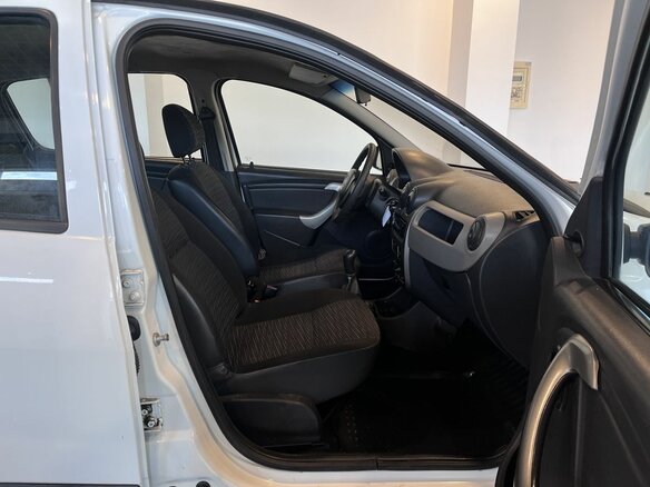 2013 Renault Sandero I, белый, 434000 рублей - вид 25