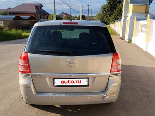 2011 Opel Zafira B Рестайлинг, бежевый, 650000 рублей, вид 4
