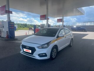2017 Hyundai Solaris II, оранжевый, 525000 рублей, вид 1