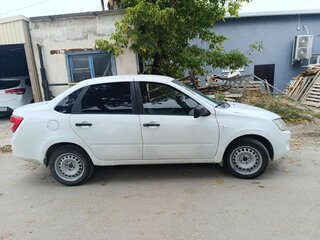2013 Lada (ВАЗ) Granta I, белый, 280000 рублей, вид 2
