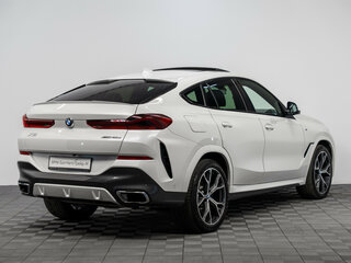 2021 BMW X6 40d III (G06), белый, 9157000 рублей, вид 5