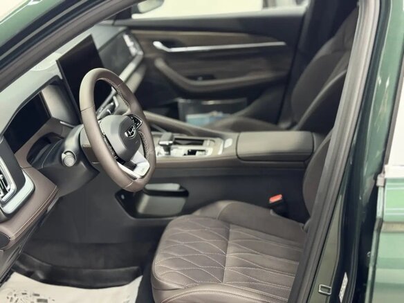 2026 Geely Monjaro I Рестайлинг 2 (China Market), зелёный, 4090000 рублей - вид 16