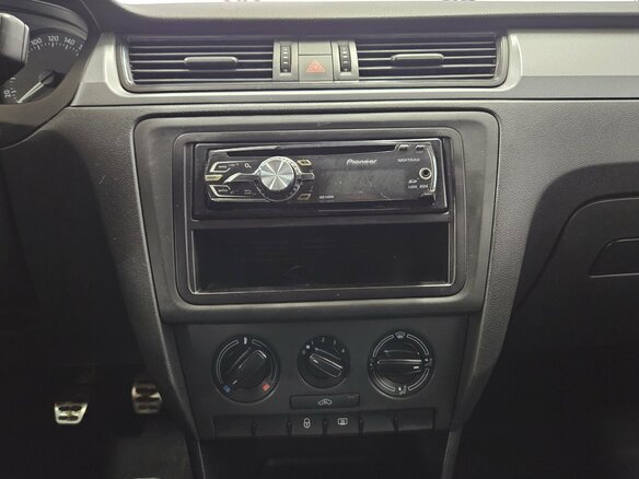 2014 Skoda Rapid I, белый - вид 18