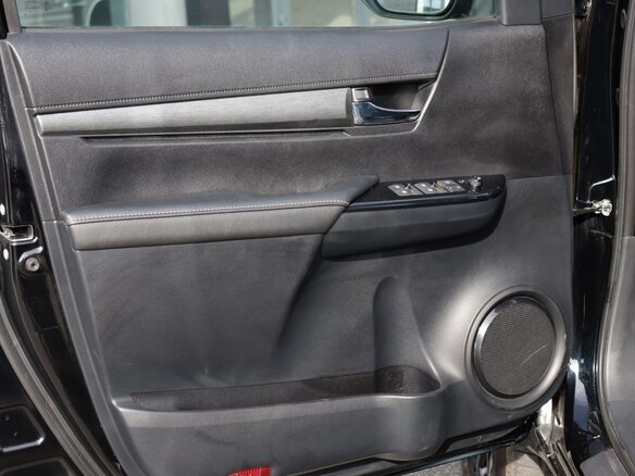 2026 Toyota Hilux VIII Рестайлинг 3, чёрный, 9000000 рублей - вид 19