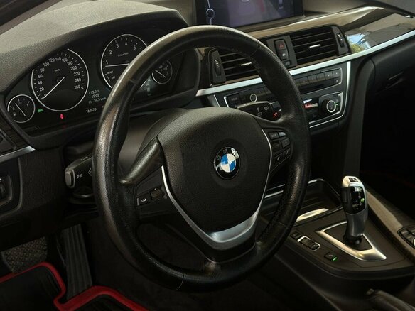 2012 BMW 3 серии 328i VI (F3x), красный, 1630000 рублей - вид 12