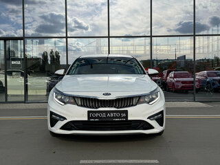 2018 Kia Optima IV Рестайлинг, белый, 1690000 рублей, вид 4