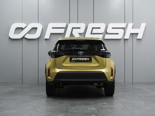 2020 Toyota Yaris Cross I, жёлтый, 2169000 рублей, вид 4