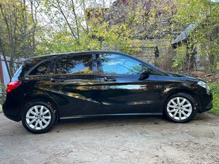2013 Mercedes-Benz B-Класс 180 II (W246), чёрный, 1100000 рублей, вид 2