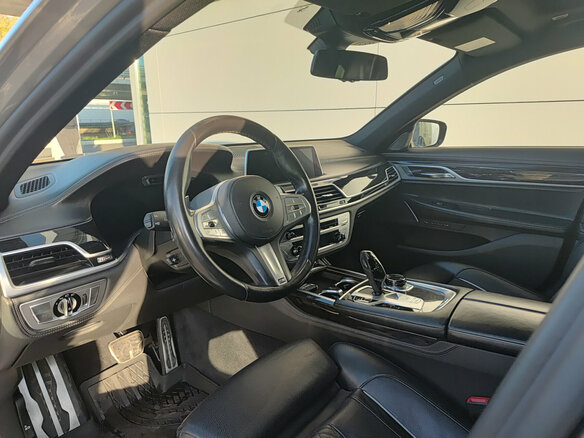 2019 BMW 7 серии 730d xDrive VI (G11/G12) Рестайлинг, серый, 5300000 рублей - вид 15