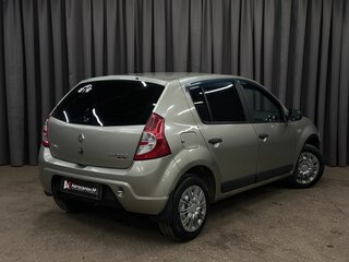 2013 Renault Sandero I, бежевый, 449999 рублей, вид 4
