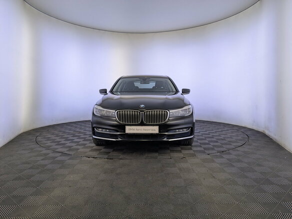 2016 BMW 7 серии Long 730Ld xDrive VI (G11/G12), чёрный, 2950000 рублей - вид 1