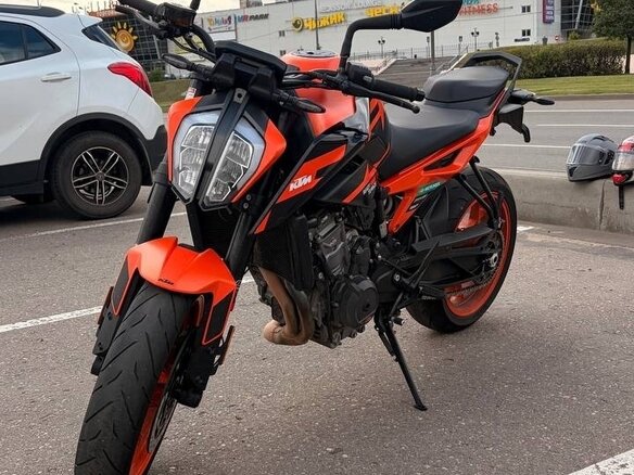2022 KTM 890 Duke GP, оранжевый, 760000 рублей - вид 1