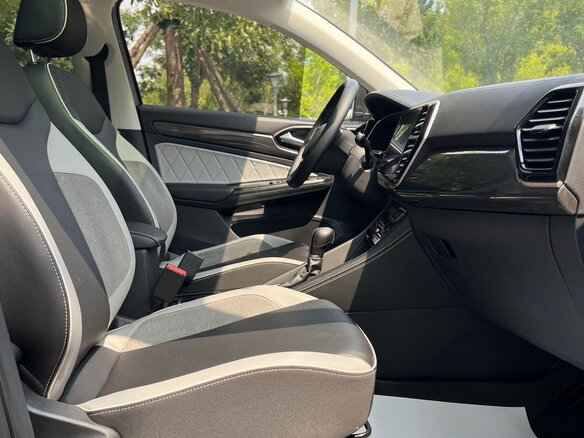 2023 Jetta VS7 I Рестайлинг 1, серый, 1700001 рублей - вид 23